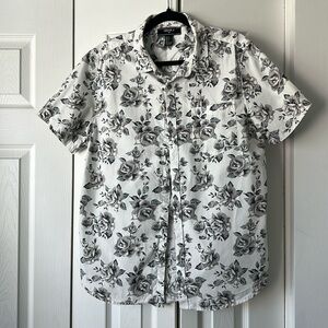 Forever 21 Men’s Floral Button Down Shirt- Size L